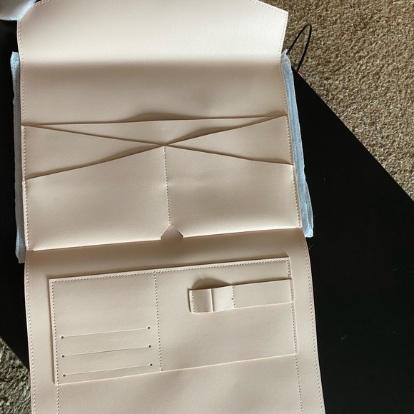 Glass Ladder & Co “The Megan” Clutch in Blush Pink - Picture 3 of 4